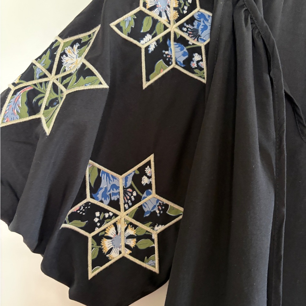Entro Black Blouse with Star Embroidery - Picture 4 of 5